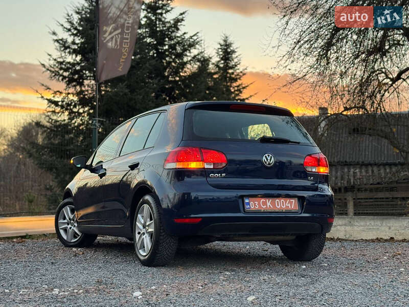 Хэтчбек Volkswagen Golf 2010 в Дрогобыче