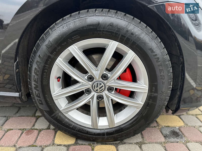 Універсал Volkswagen Golf 2017 в Луцьку