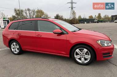 Универсал Volkswagen Golf 2015 в Киеве