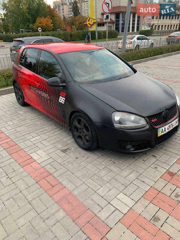 Хэтчбек Volkswagen Golf 2006 в Броварах
