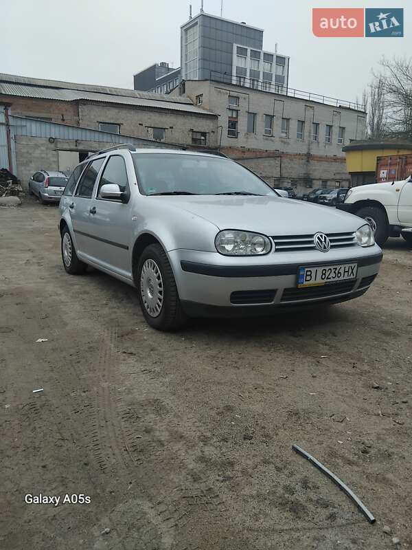 Volkswagen Golf 2002