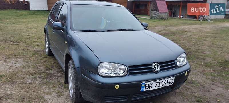 Хетчбек Volkswagen Golf 1999 в Рівному