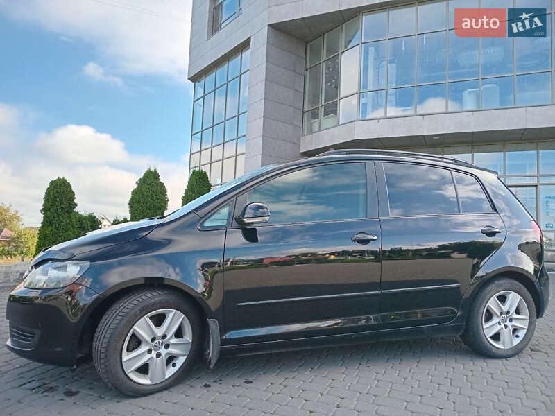 Хэтчбек Volkswagen Golf 2009 в Хмельницком