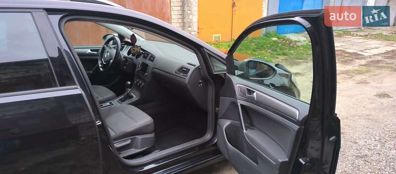 Универсал Volkswagen Golf 2013 в Черкассах