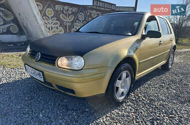 Хетчбек Volkswagen Golf 1998 в Стрию