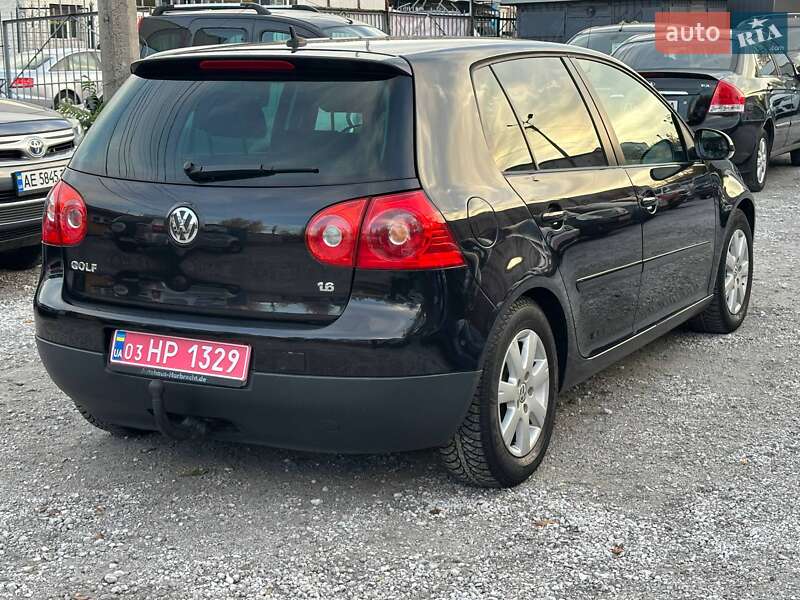 Хэтчбек Volkswagen Golf 2007 в Каменском