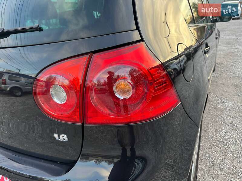 Хэтчбек Volkswagen Golf 2007 в Каменском