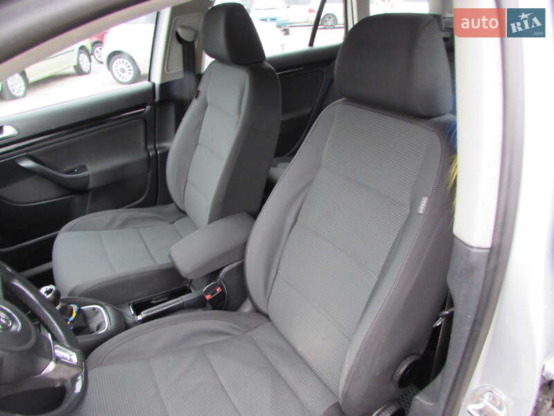 Универсал Volkswagen Golf 2012 в Кропивницком