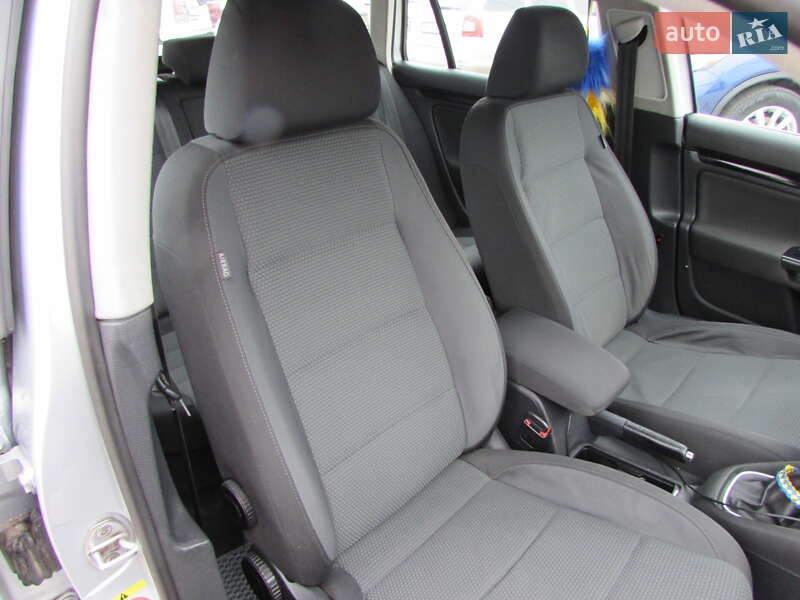 Универсал Volkswagen Golf 2012 в Кропивницком