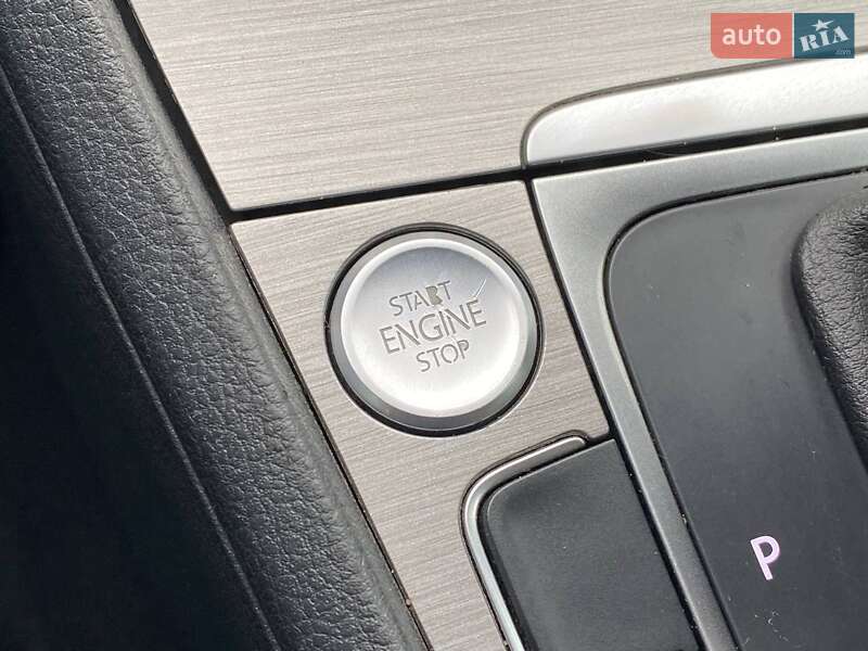 Универсал Volkswagen Golf 2015 в Киеве