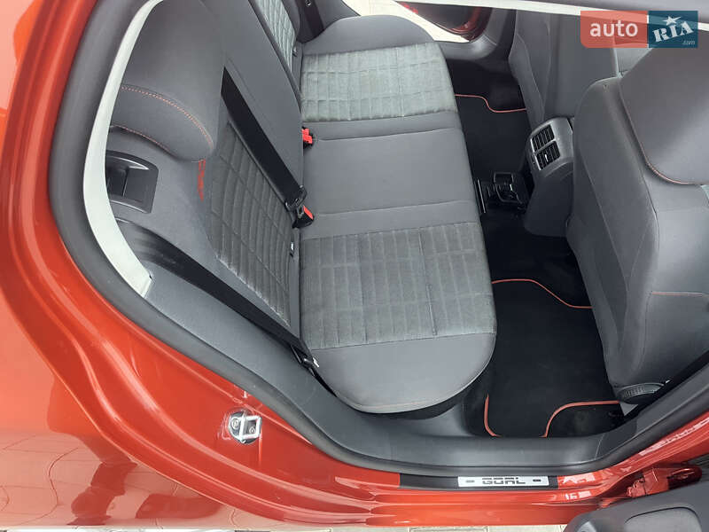 Хетчбек Volkswagen Golf 2007 в Черкасах