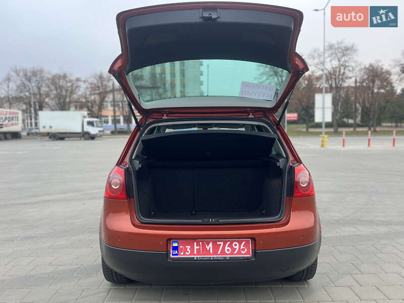 Хетчбек Volkswagen Golf 2007 в Черкасах