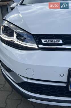 Універсал Volkswagen Golf 2019 в Львові