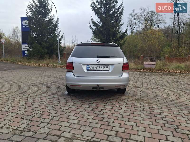 Универсал Volkswagen Golf 2010 в Тлумаче