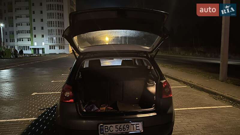 Хэтчбек Volkswagen Golf 2004 в Львове фото 11 Хэтчбек Volkswagen Golf 2004 в Львове