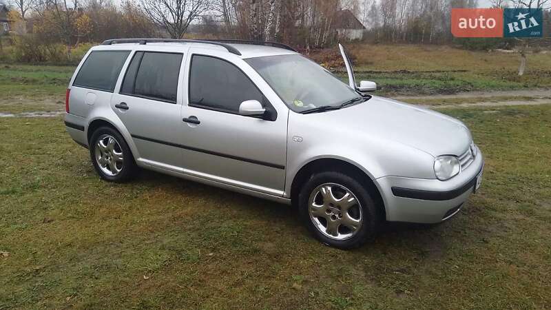Volkswagen Golf 2003