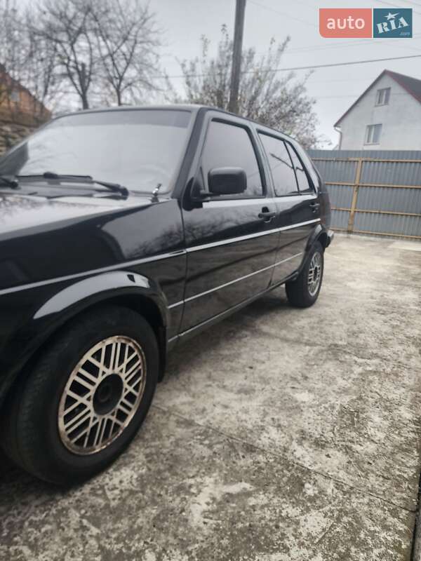 Хэтчбек Volkswagen Golf 1989 в Ровно