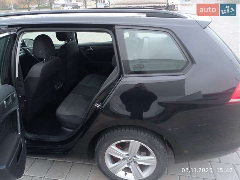 Универсал Volkswagen Golf 2013 в Черкассах