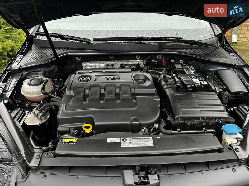 Універсал Volkswagen Golf 2017 в Запоріжжі