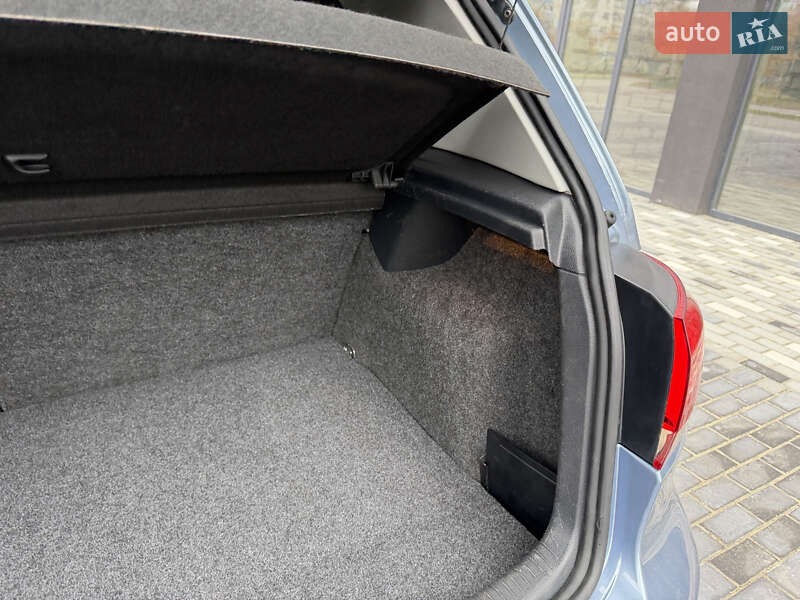 Хэтчбек Volkswagen Golf 2010 в Полтаве фото 73 Хэтчбек Volkswagen Golf 2010 в Полтаве