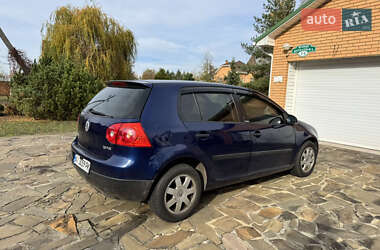 Хэтчбек Volkswagen Golf 2004 в Козине