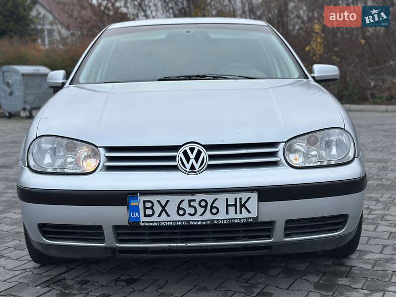 Хэтчбек Volkswagen Golf 2000 в Хмельницком