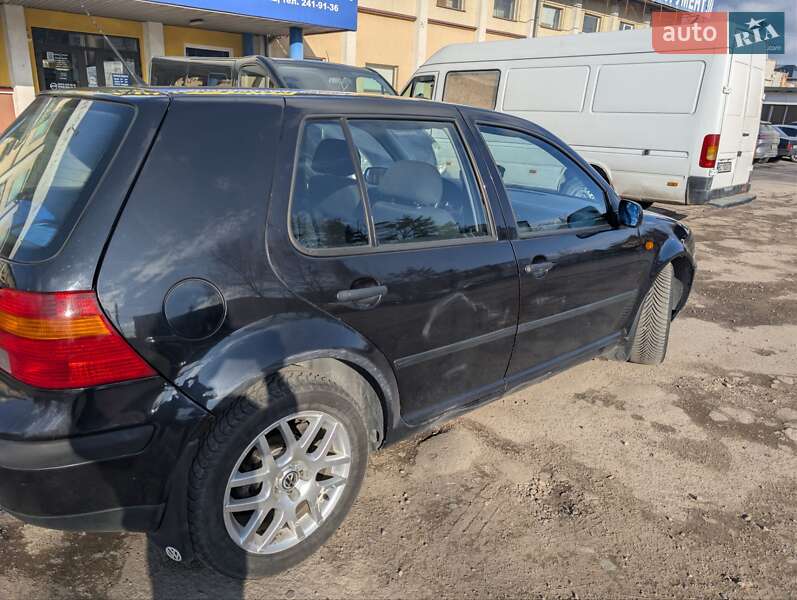Хетчбек Volkswagen Golf 1998 в Львові
