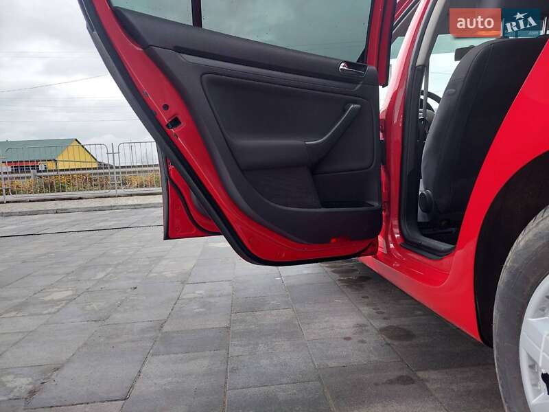 Хетчбек Volkswagen Golf 2004 в Летичіві фото 40 Хетчбек Volkswagen Golf 2004 в Летичіві