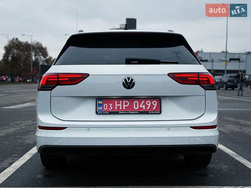 Універсал Volkswagen Golf 2021 в Києві