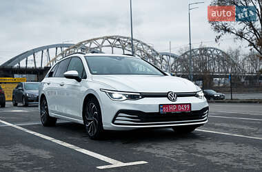 Універсал Volkswagen Golf 2021 в Києві