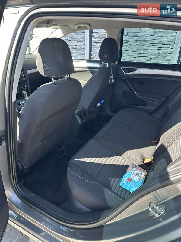 Хэтчбек Volkswagen Golf 2015 в Белой Церкви