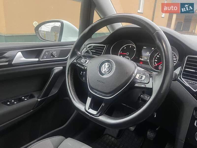 Универсал Volkswagen Golf 2014 в Ковеле