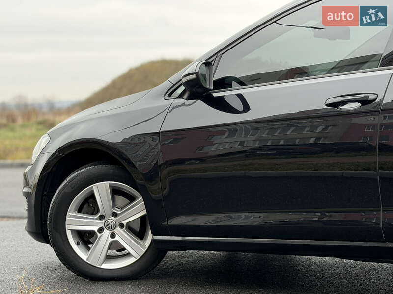 Универсал Volkswagen Golf 2015 в Виннице