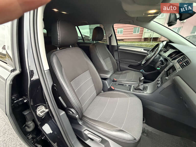 Универсал Volkswagen Golf 2015 в Виннице