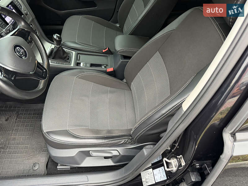 Универсал Volkswagen Golf 2015 в Виннице