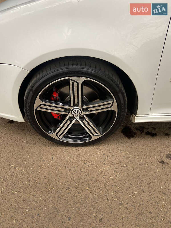 Хэтчбек Volkswagen Golf 2007 в Львове