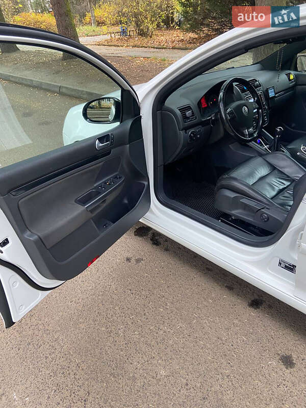 Хэтчбек Volkswagen Golf 2007 в Львове