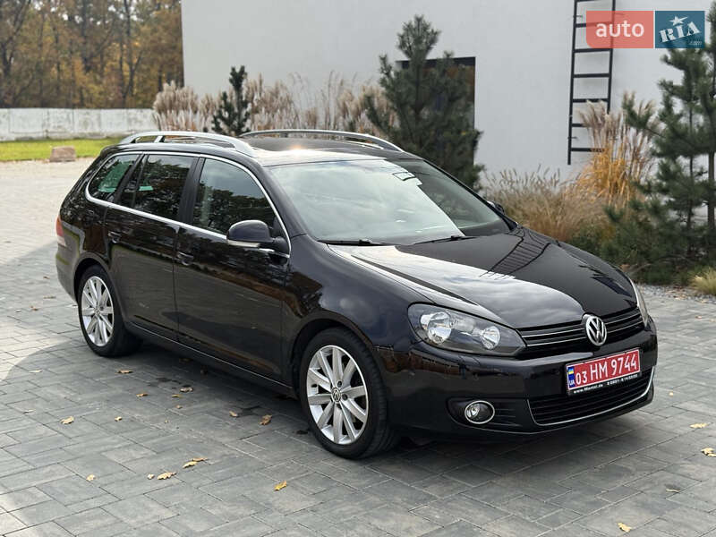 Універсал Volkswagen Golf 2010 в Чернігові
