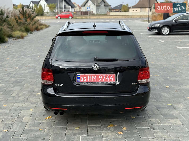 Універсал Volkswagen Golf 2010 в Чернігові