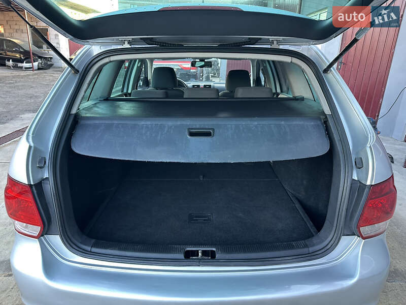 Універсал Volkswagen Golf 2008 в Сокалі