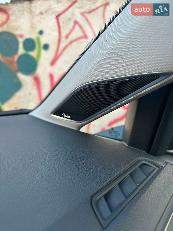 Хэтчбек Volkswagen Golf 2015 в Харькове