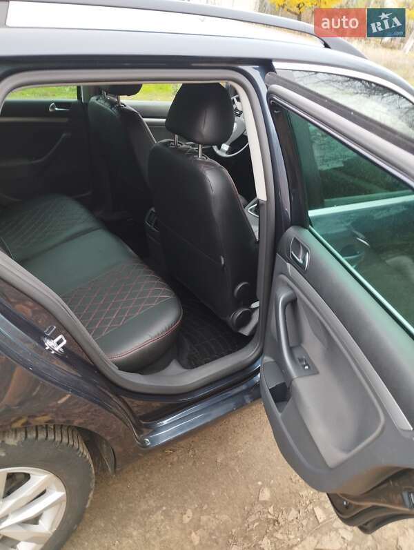 Универсал Volkswagen Golf 2009 в Вознесенске