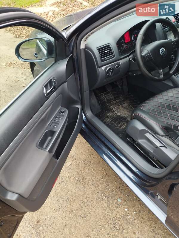 Универсал Volkswagen Golf 2009 в Вознесенске