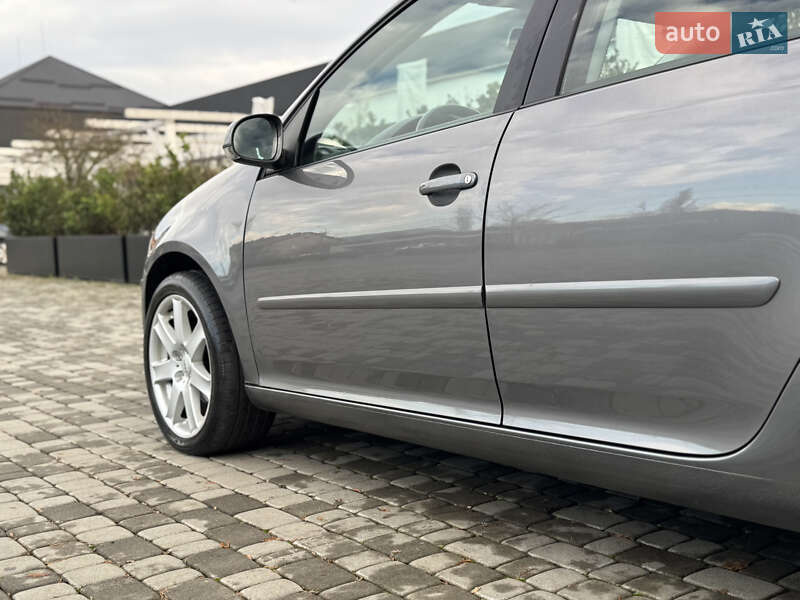 Хэтчбек Volkswagen Golf 2007 в Иршаве