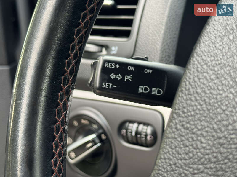 Хэтчбек Volkswagen Golf 2007 в Иршаве