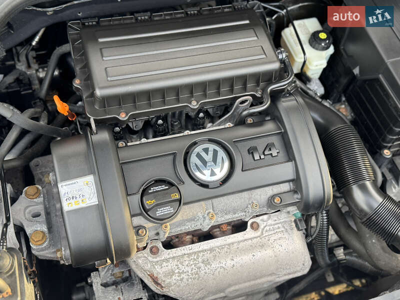 Хэтчбек Volkswagen Golf 2007 в Иршаве