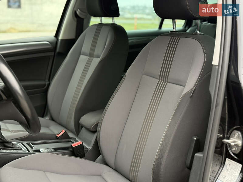 Универсал Volkswagen Golf 2016 в Львове