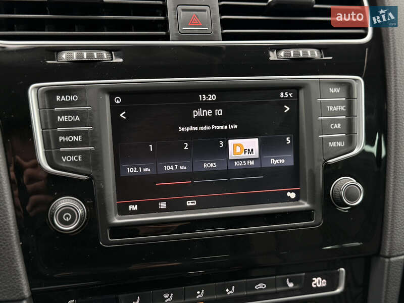 Универсал Volkswagen Golf 2016 в Львове