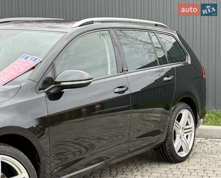 Универсал Volkswagen Golf 2016 в Львове