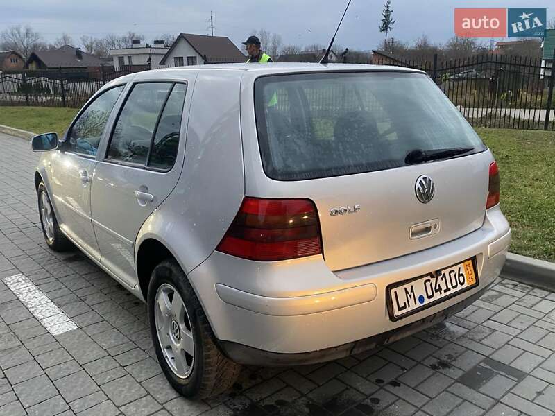 Хетчбек Volkswagen Golf 1998 в Івано-Франківську